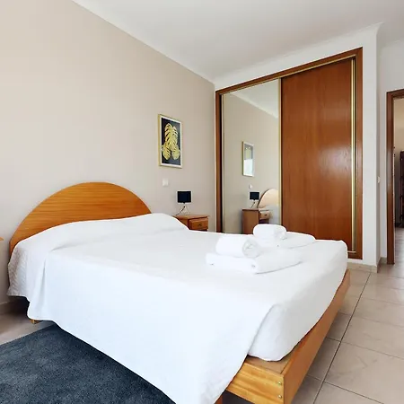 B76 - Piedade In Apartment