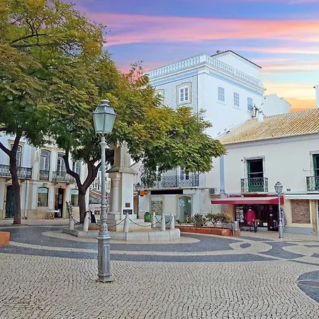 B76 - Piedade In * Lagos
