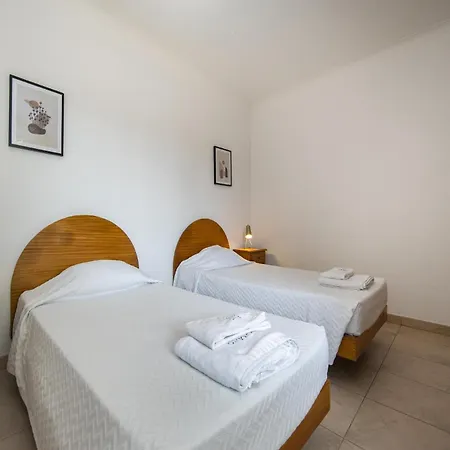 B76 - Piedade In Apartament *